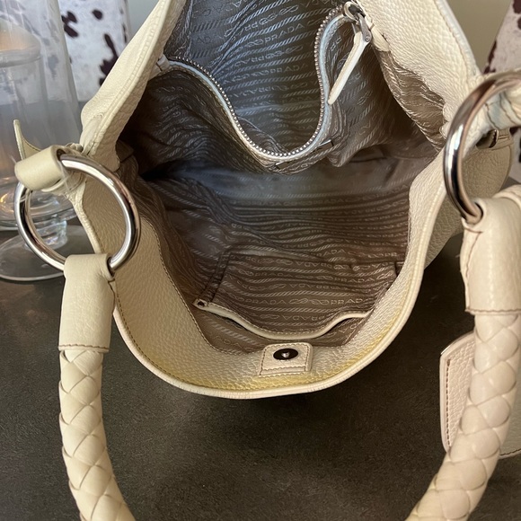 Prada off white tote **AUTHENTIC** - Picture 4 of 10